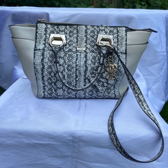 Guess Lakeshore Collection Handbag  Python Texture Beige and Black - Picture 14 of 14